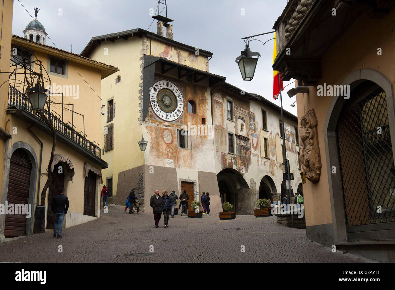 Italy, Lombardy, Clusone, Astronomic clock set into the facade of the town hall in 1583 by Pietro Fanzago Stock Photo