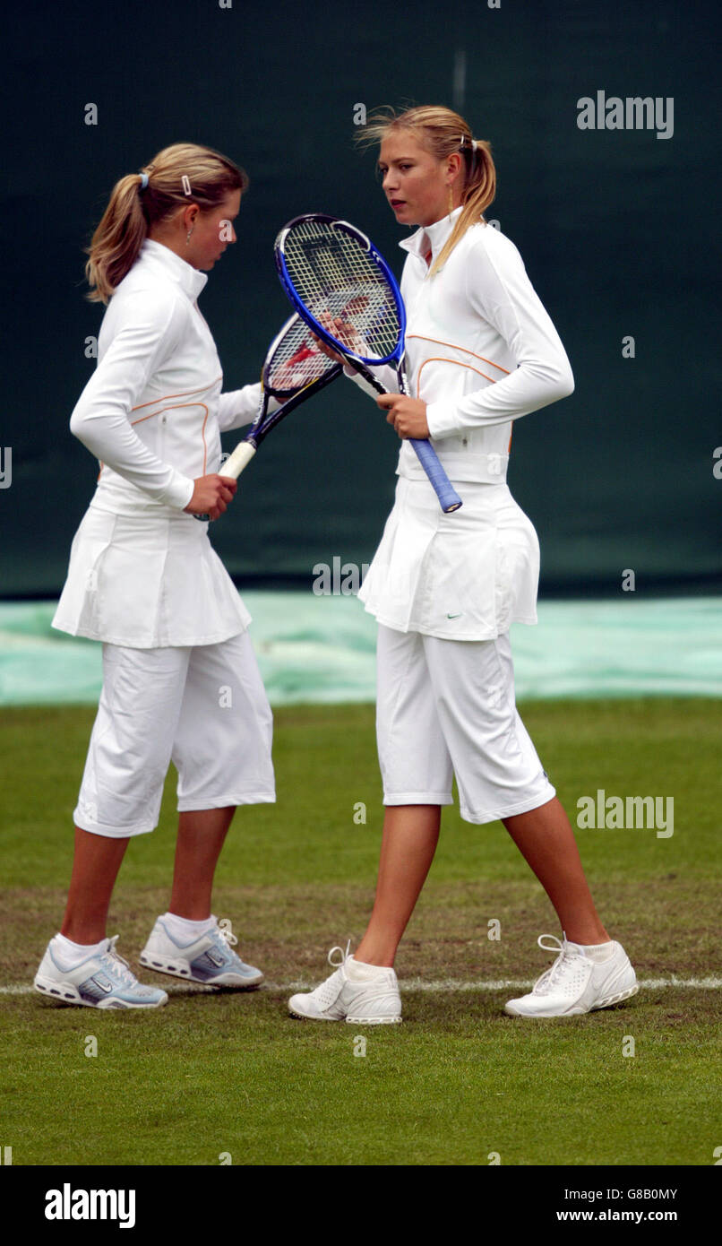 Maria Sharapova during her doubles match with partner Maria Kirilenko against Marion Bartoli and Tamarine Tanasugarin Stock Photo