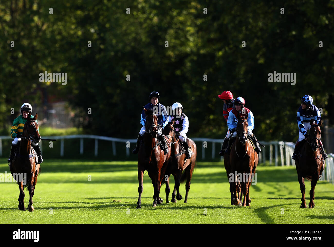 Worcester Races Hurdle at worcester racecourse hi-res stock photography and images - Alamy