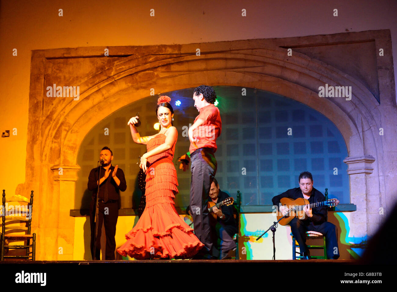 Flamenco dancers men women hi-res stock photography and images - Alamy