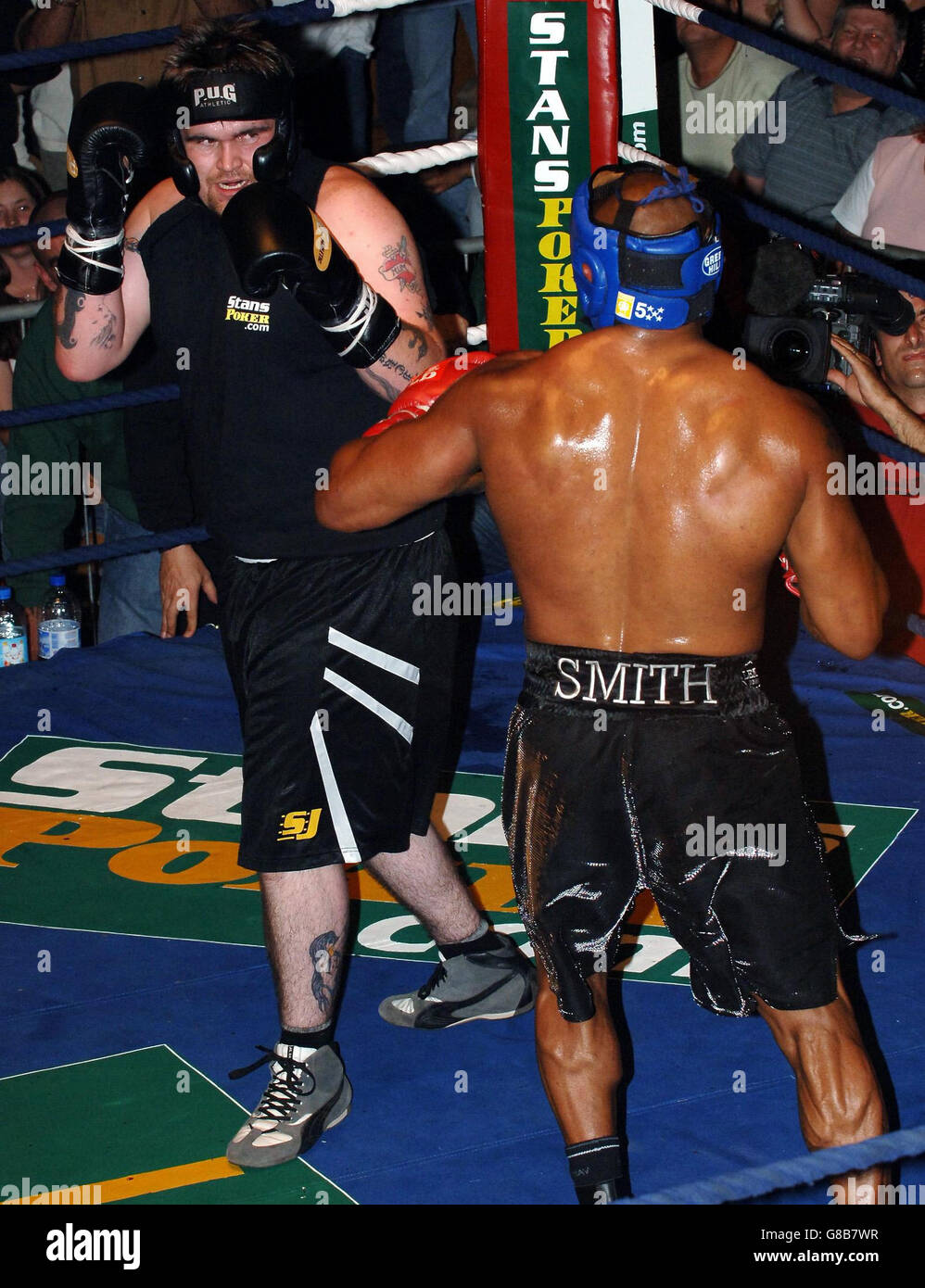 Celebrity Charity Boxing Match Bethnal Green Stock Photo Alamy