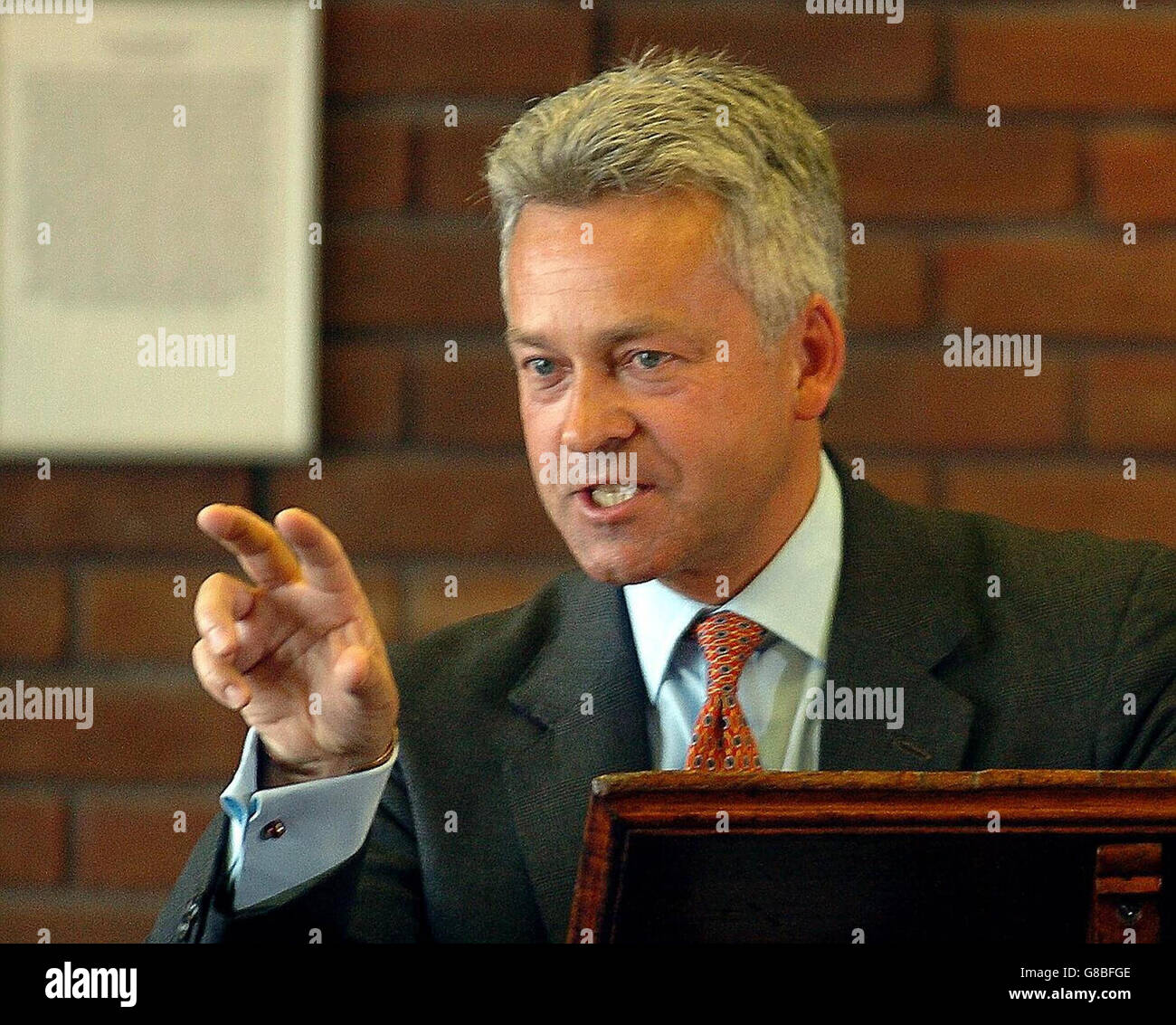 Shadow transport secretary Alan Duncan addresses students at the City ...