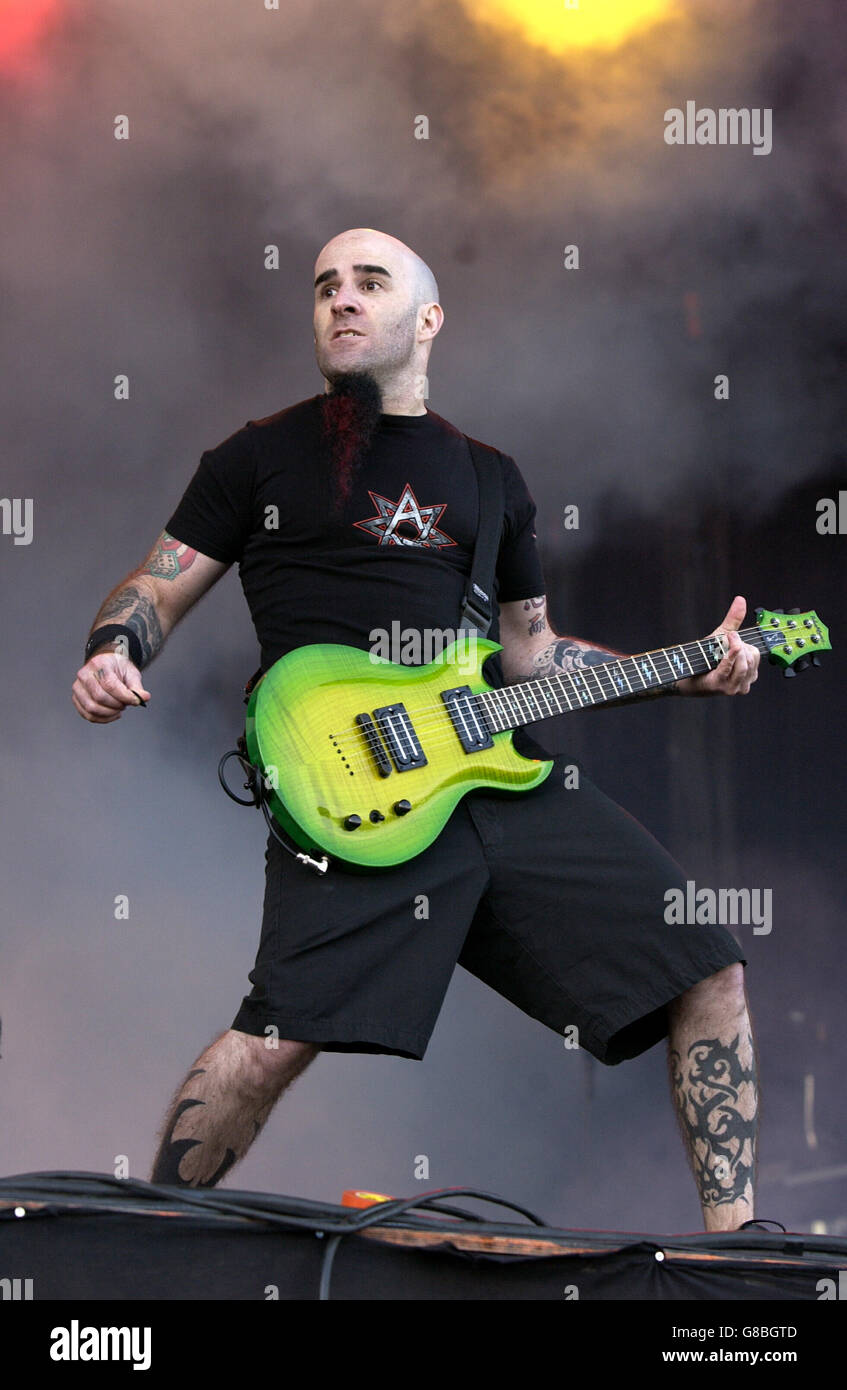 Download Festival 2005 - Donnington Park. Anthrax Performs live onstage. Stock Photo