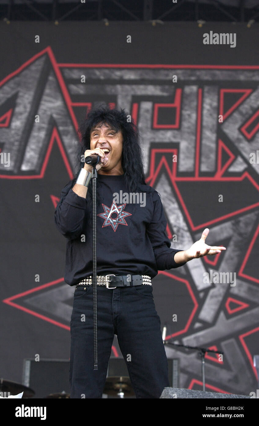 Download festival 2005 donnington park hi-res stock photography and ...
