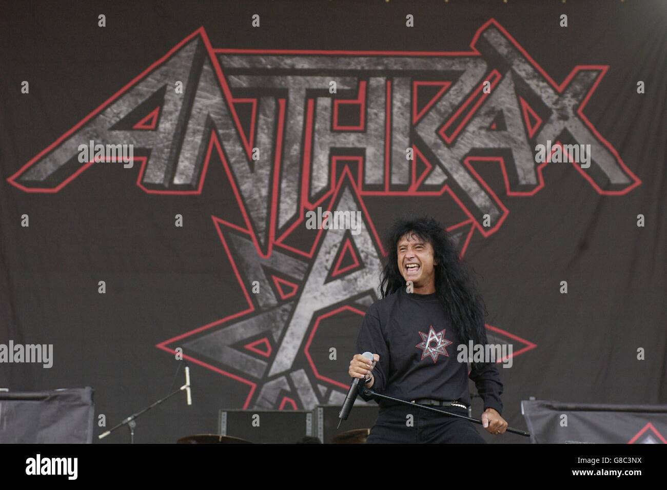 Download festival 2005 donnington park hi-res stock photography and ...