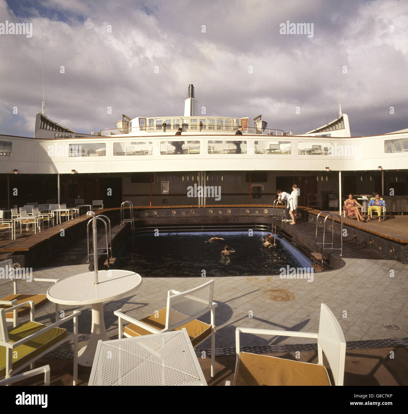 View of the aft One Deck Lido on the Cunard liner, Queen Elizabeth II, (QE2). Stock Photo