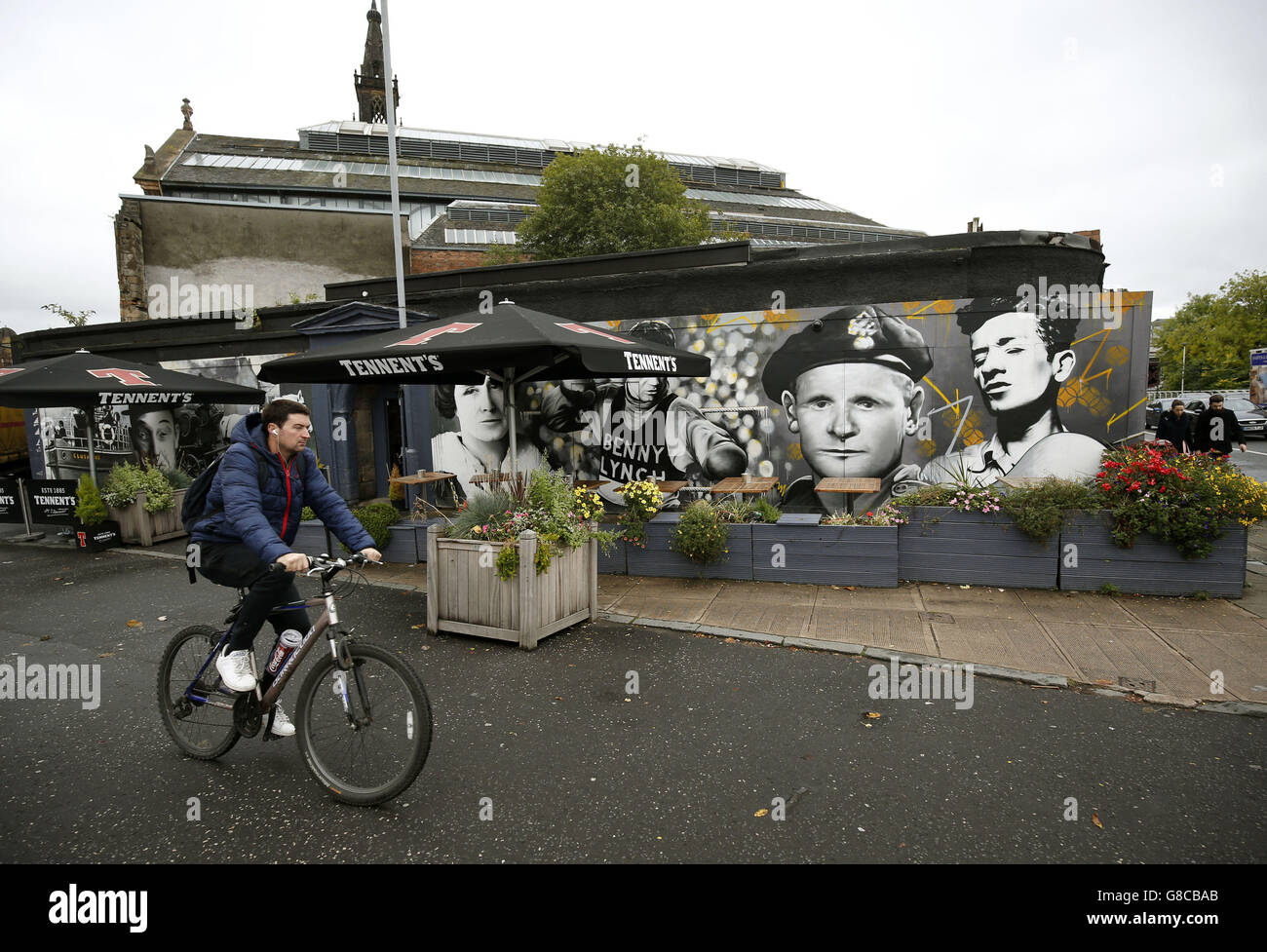 Glasgow helicopter crash report Stock Photo Alamy