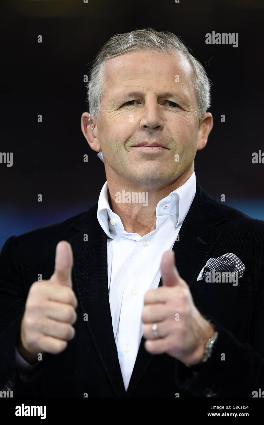 Former new zealand rugby player sean fitzpatrick hires stock