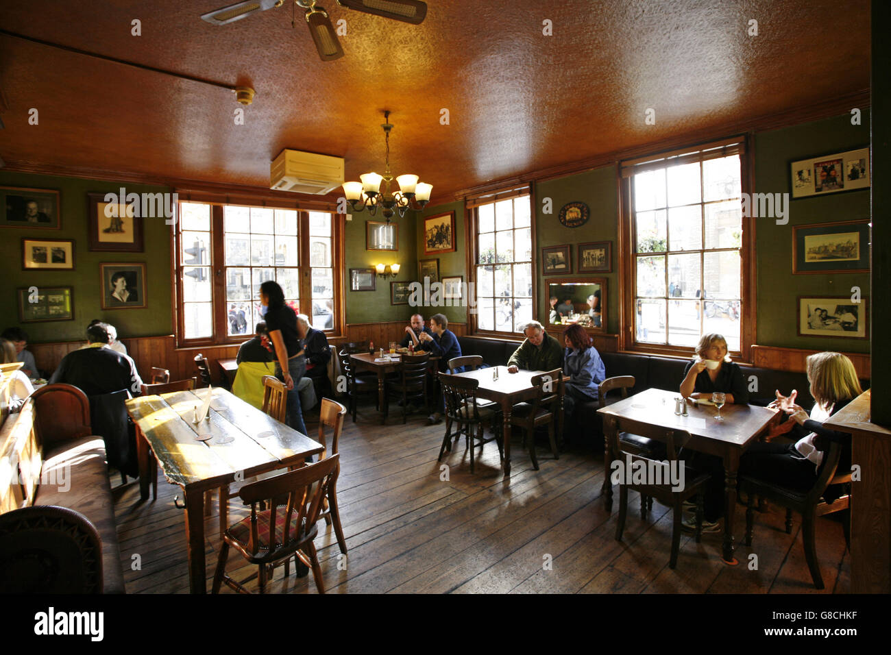 Images Of The Kings Arms Tavern Interior