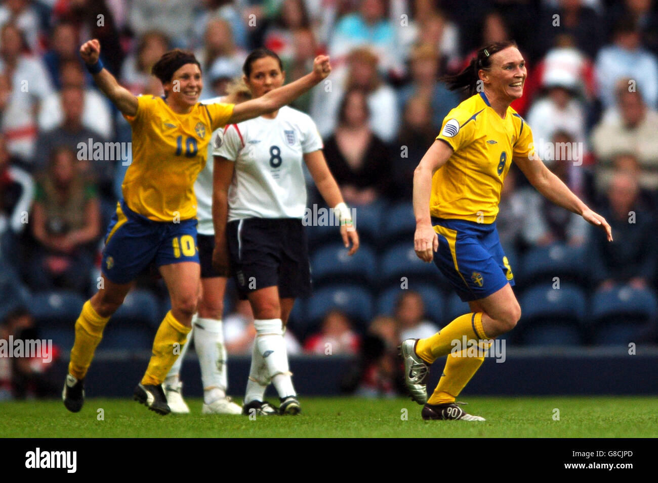 Soccer - UEFA European Women's Championship 2005 - Group A - England v Sweden - Ewood Park Stock Photo