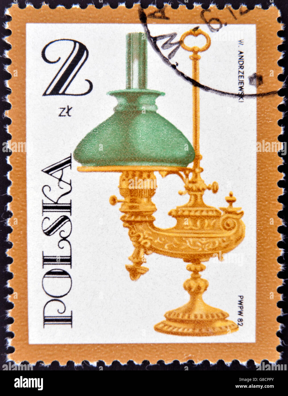 Antique oil lamp hires stock photography and images Alamy