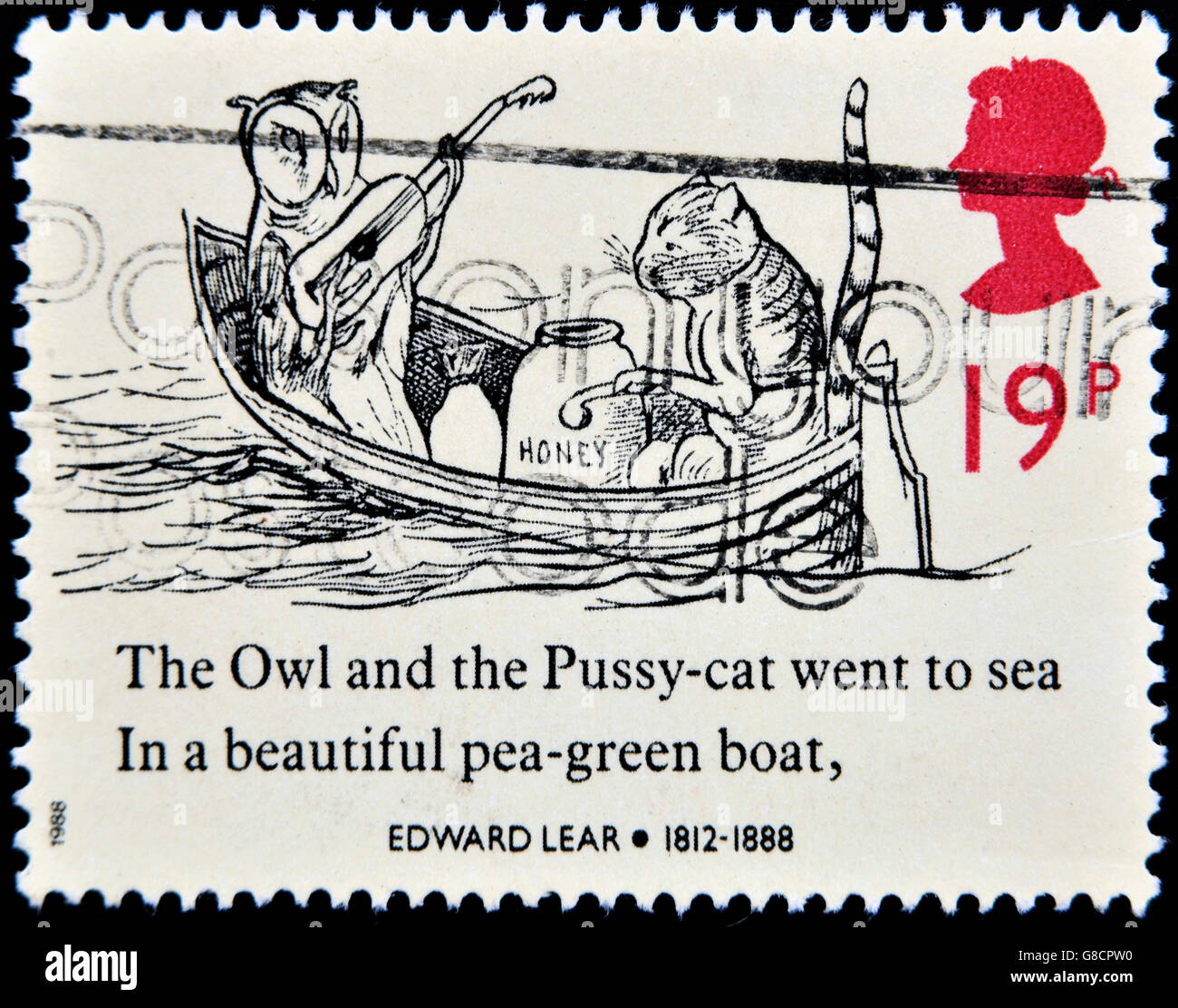 UNITED KINGDOM - CIRCA 1988: a stamp printed in the Great Britain shows The Owl and the Pussycat in a Boat, Drawing by Edward Le Stock Photo