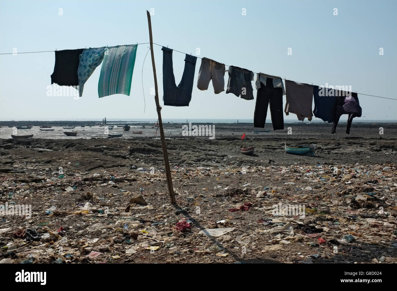 washing line at the beach front at the slum area of chimbai village, bandra, mumbai, india Stock Photo