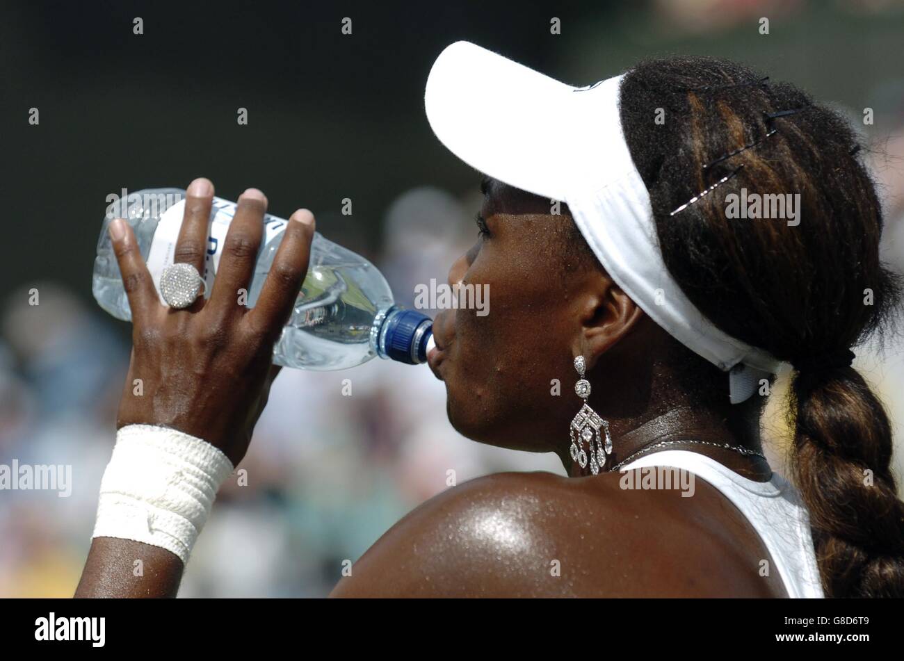 Tennis - Wimbledon Championships 2005 - Women's First Round - Venus Williams v  Eva Birnerova - All England Club Stock Photo