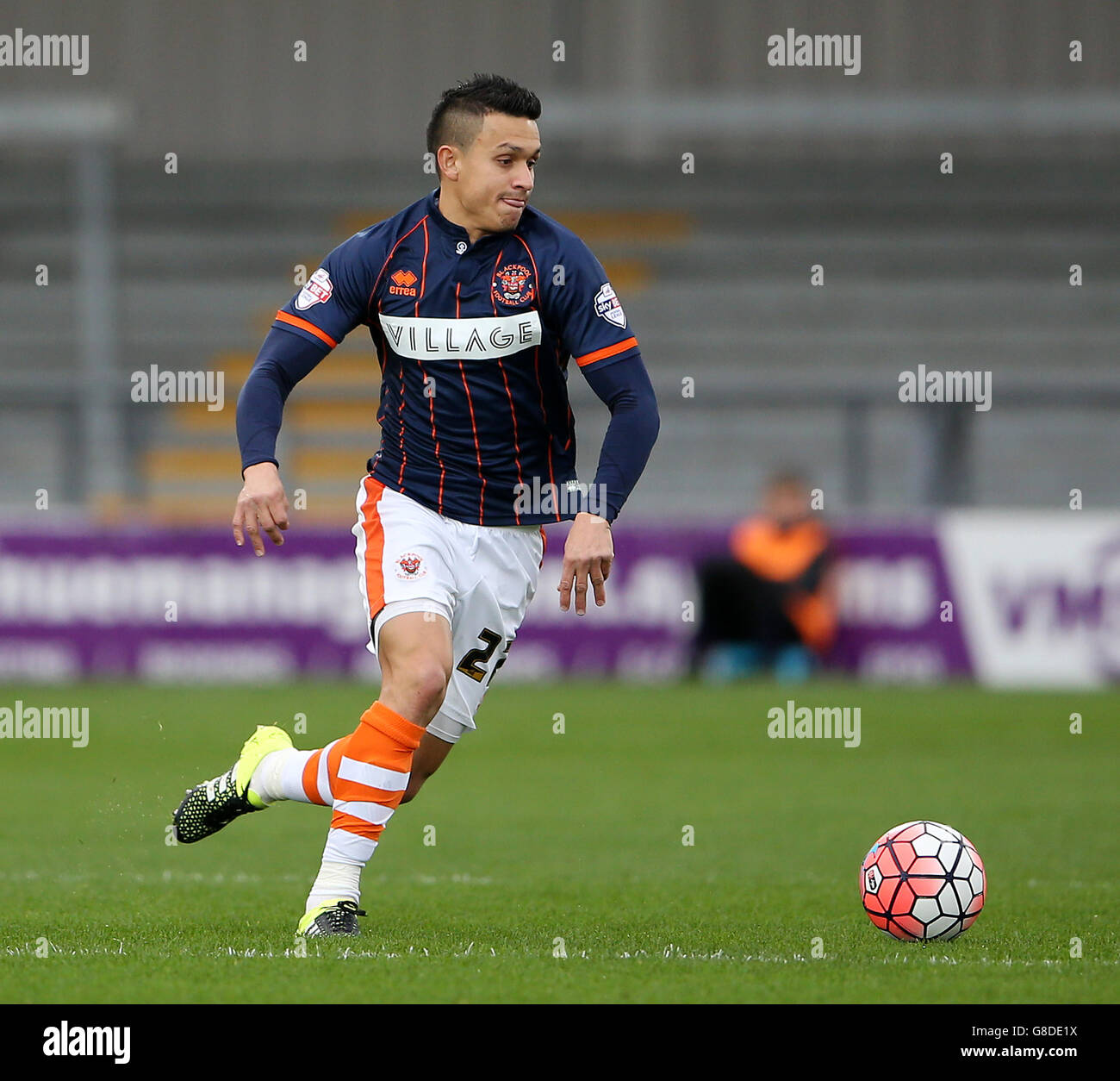 Soccer - Emirates FA Cup - First Round - Barnet v Blackpool - The Hive Stadium Stock Photo