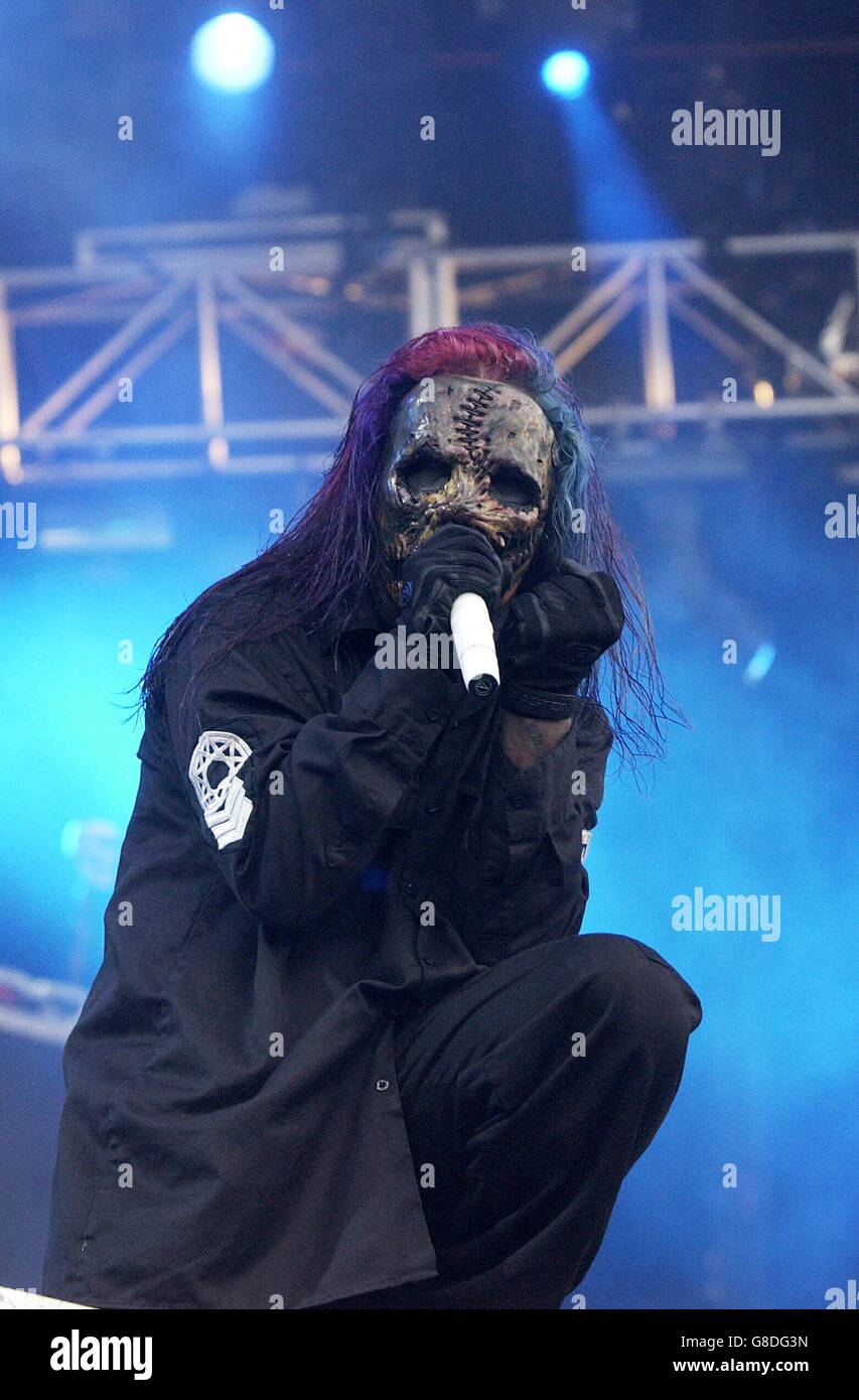 Download festival 2005 donnington park hi-res stock photography and ...