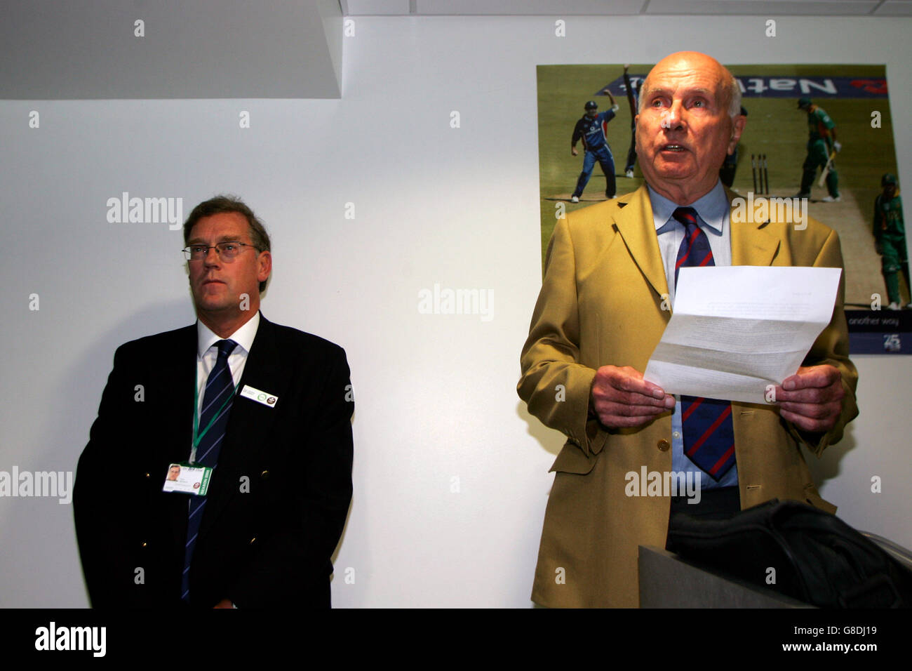 Brian Scovell, Chairman of the Cricket Writers Club with Surrey Chief Executive Paul Sheldon (l) Stock Photo