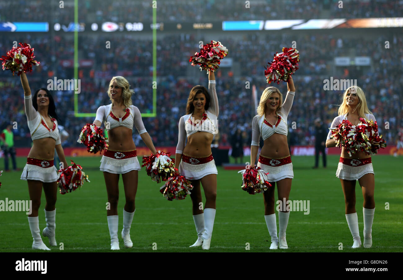 Kansas city chiefs cheerleaders hi-res stock photography and images - Page  3 - Alamy