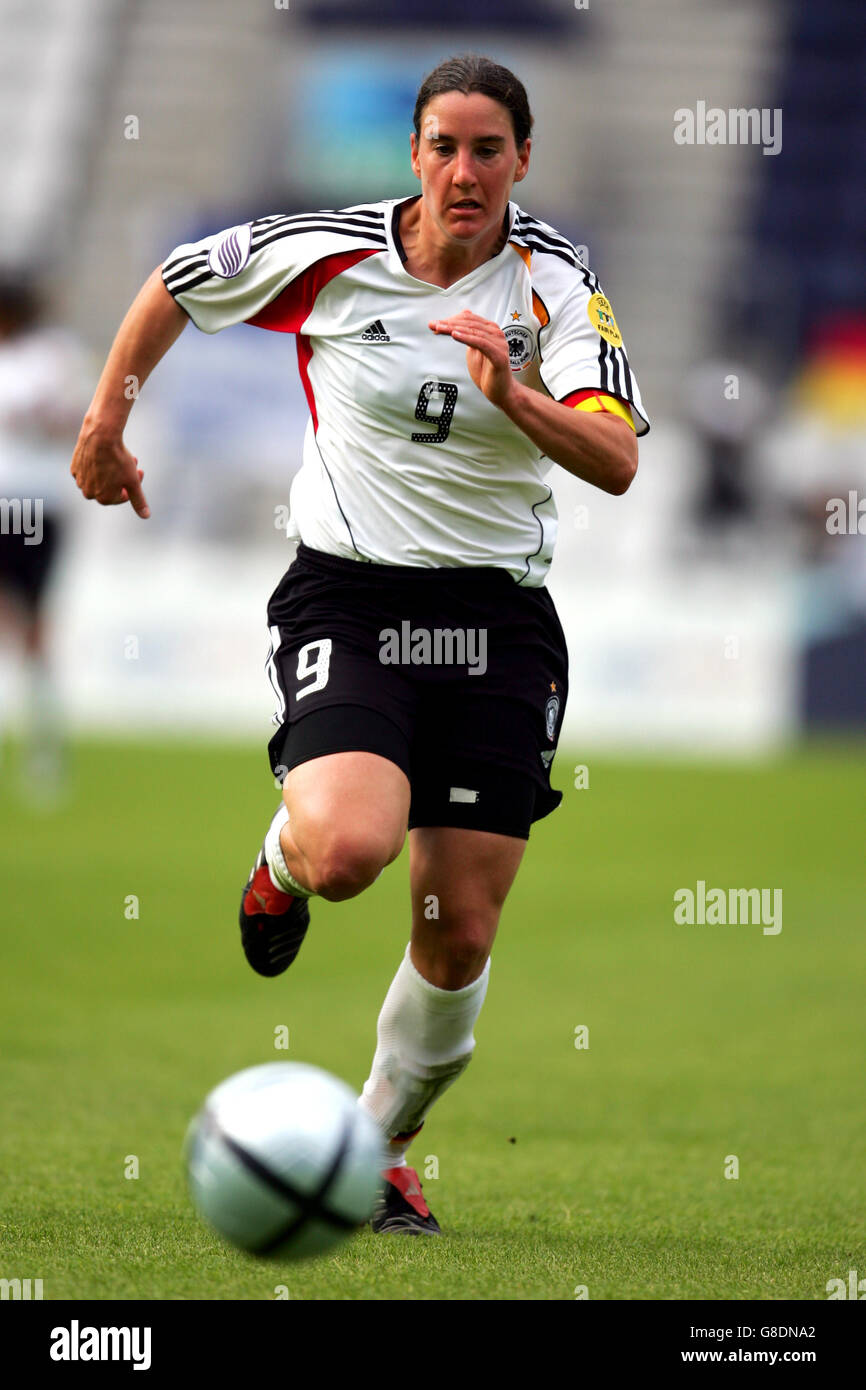 Soccer - UEFA European Women's Championship 2005 - Group B - Italy v Germany - Deepdale. Birgit Prinz, Germany Stock Photo