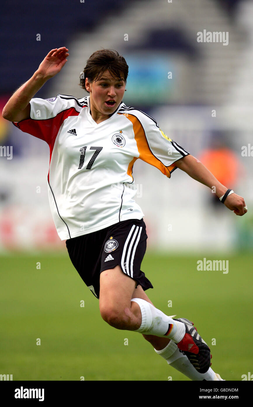 Soccer - UEFA European Women's Championship 2005 - Group B - Italy v Germany - Deepdale. Ariane Hingst, Germany Stock Photo