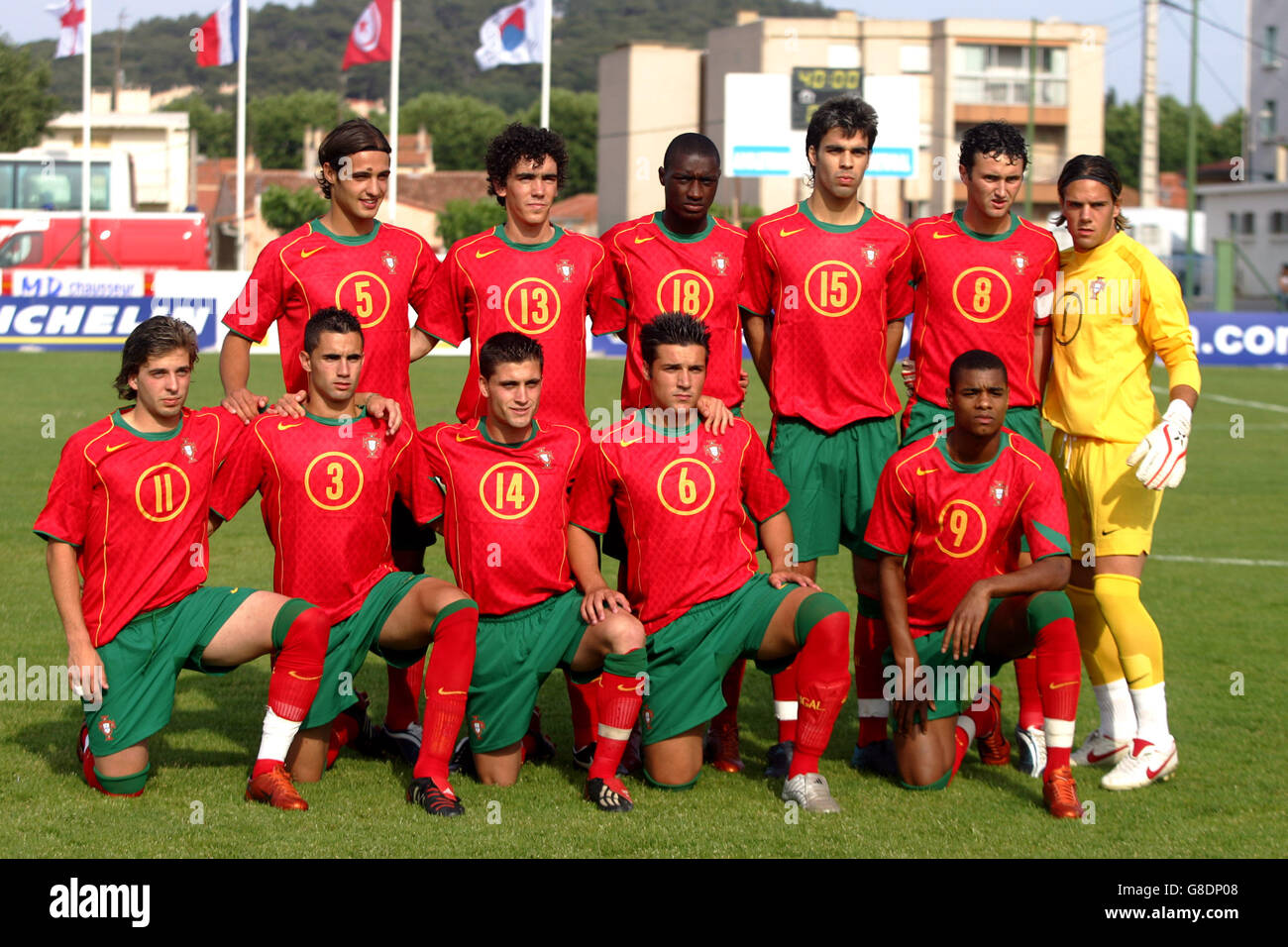 Soccer - Toulon Tournament 2005 - Group B - England v Portugal - Stade  Scaglia Stock Photo - Alamy