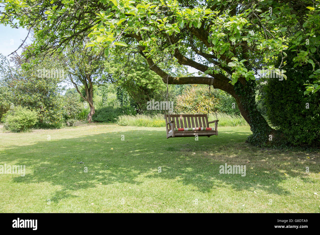 garden swing seat Stock Photo Alamy
