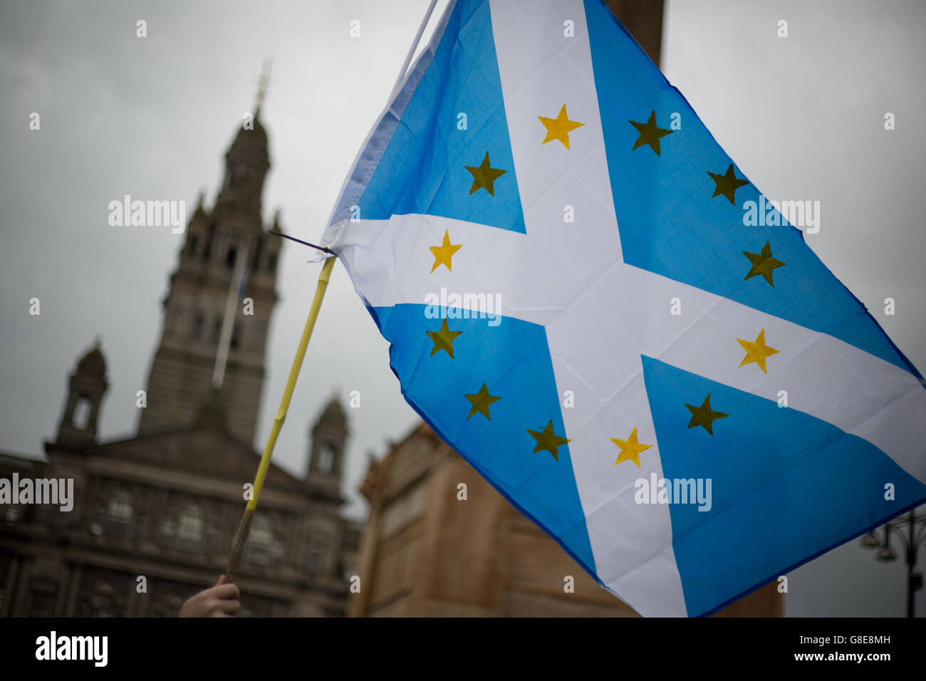 Glasgow, Scotland, UK. 29th June, 2016. Scottish Pro-European Union supporters gather for a rally in George Square, Glasgow, Scotland, on 29 June 2016. Credit: jeremy sutton-hibbert/Alamy Live News Stock Photo