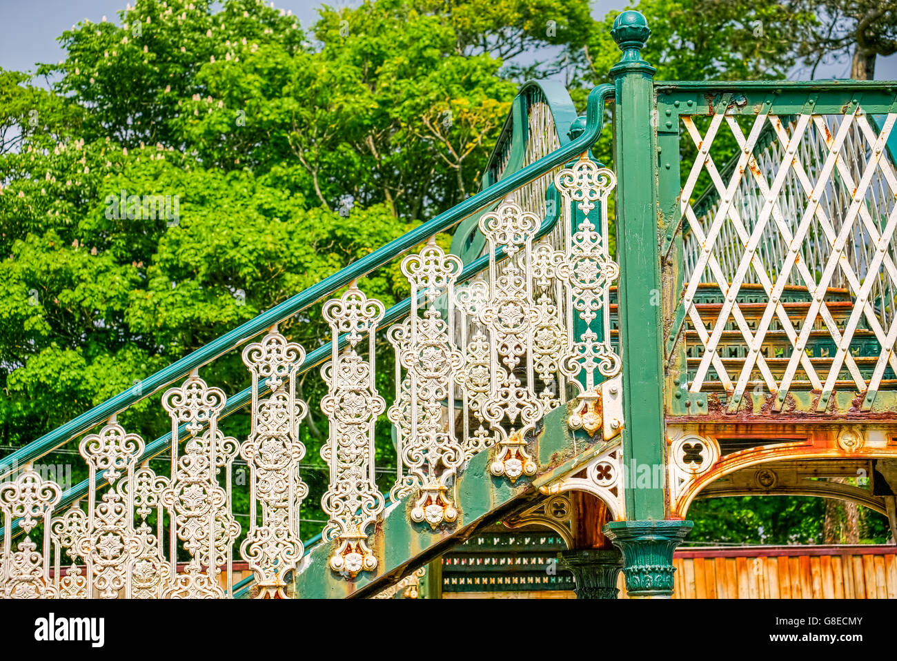 Railway bridge rails hi-res stock photography and images - Alamy