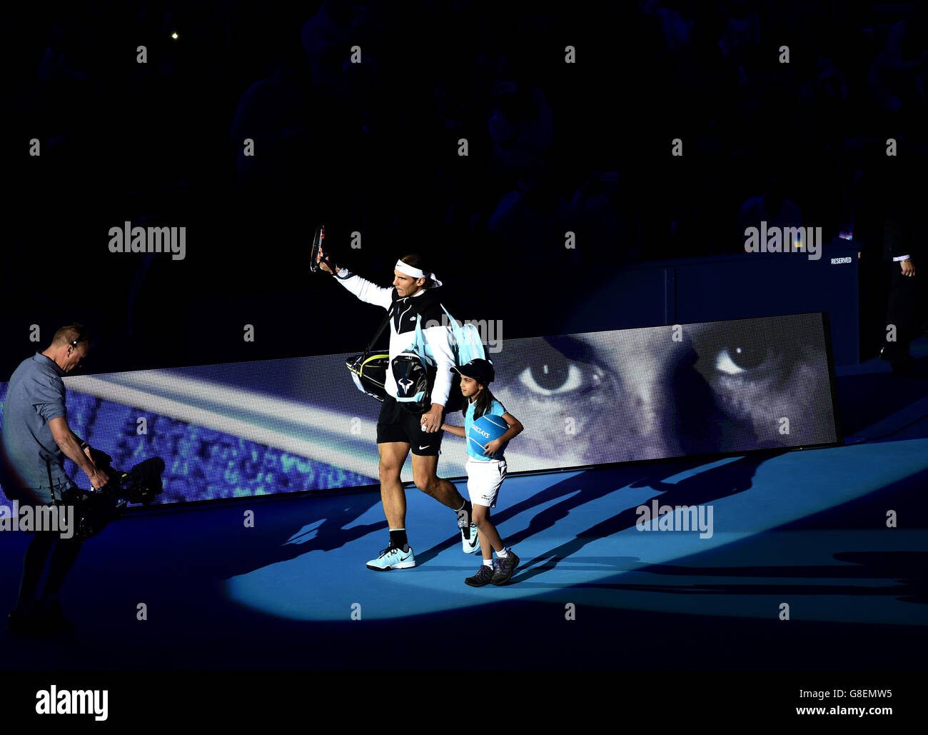 Spain's Rafael Nadal walks out onto court during day seven of the ATP World Tour Finals at the O2 Arena, London. PRESS ASSSOCIATION Photo. Picture date: Saturday November 21, 2015. See PA story TENNIS London. Photo credit should read: Adam Davy/PA Wire. Stock Photo