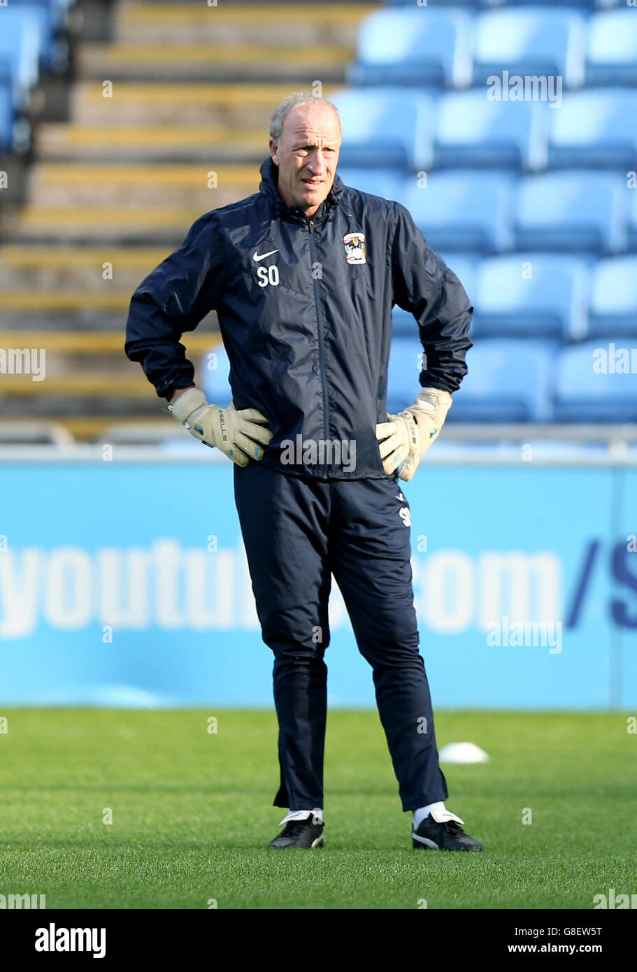 Soccer - Emirates FA Cup - First Round - Coventry City v Northampton Town - Ricoh Arena Stock Photo