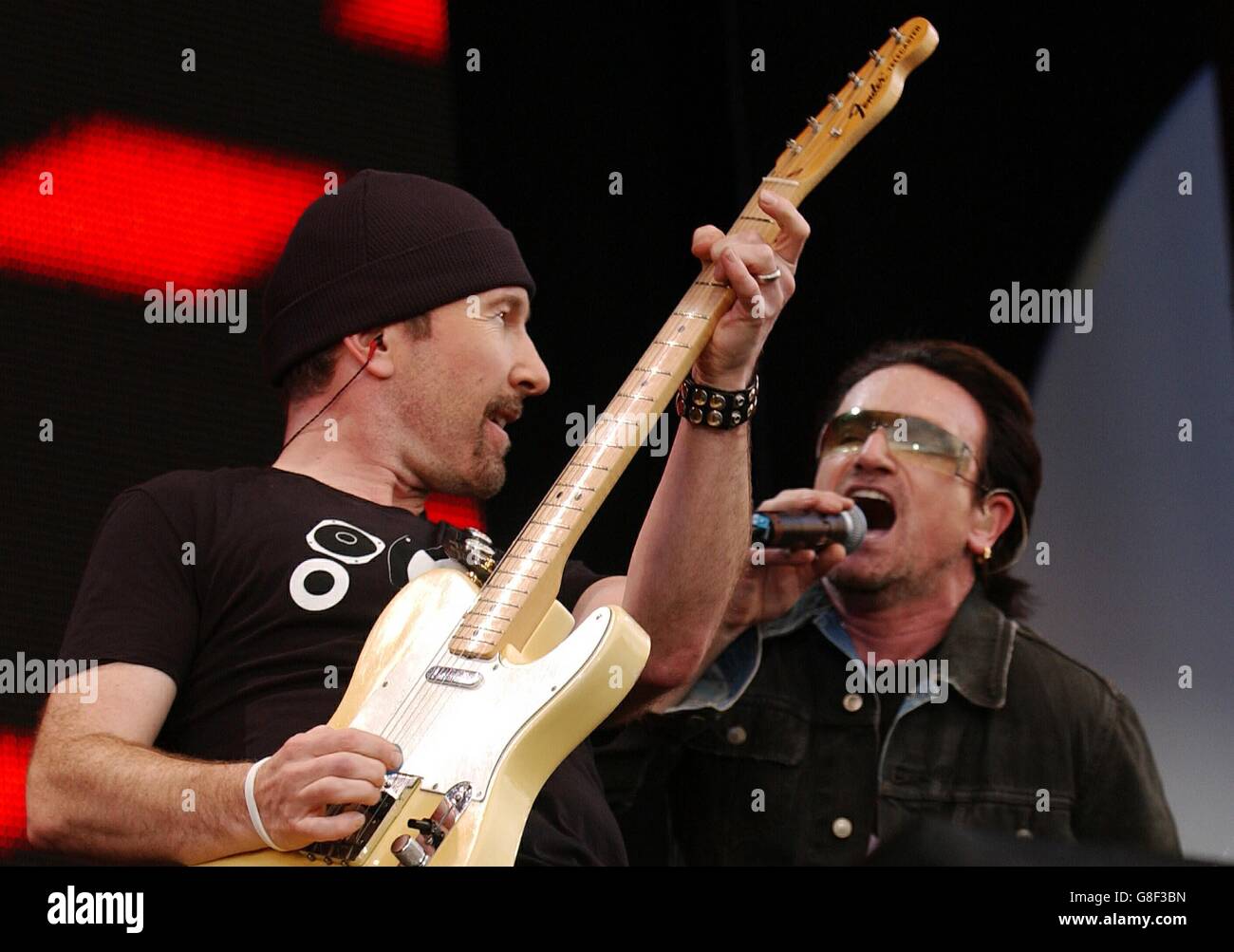 Live 8 Concert - Hyde Park. Bono (R) and The Edge of U2. Stock Photo
