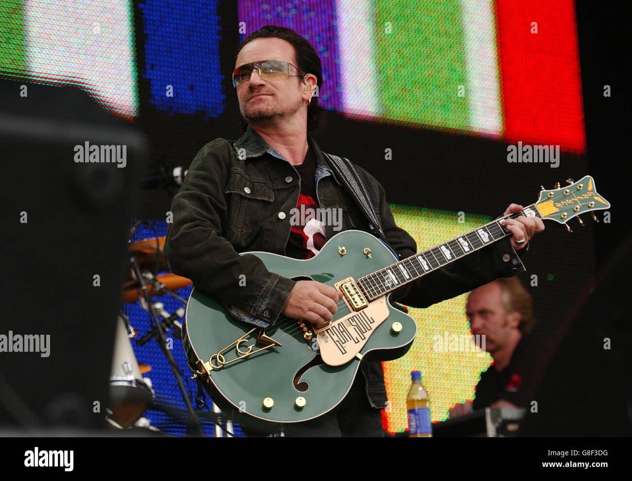 Live 8 Concert, Hyde Park, London. Bono of U2 perform on stage. Stock Photo