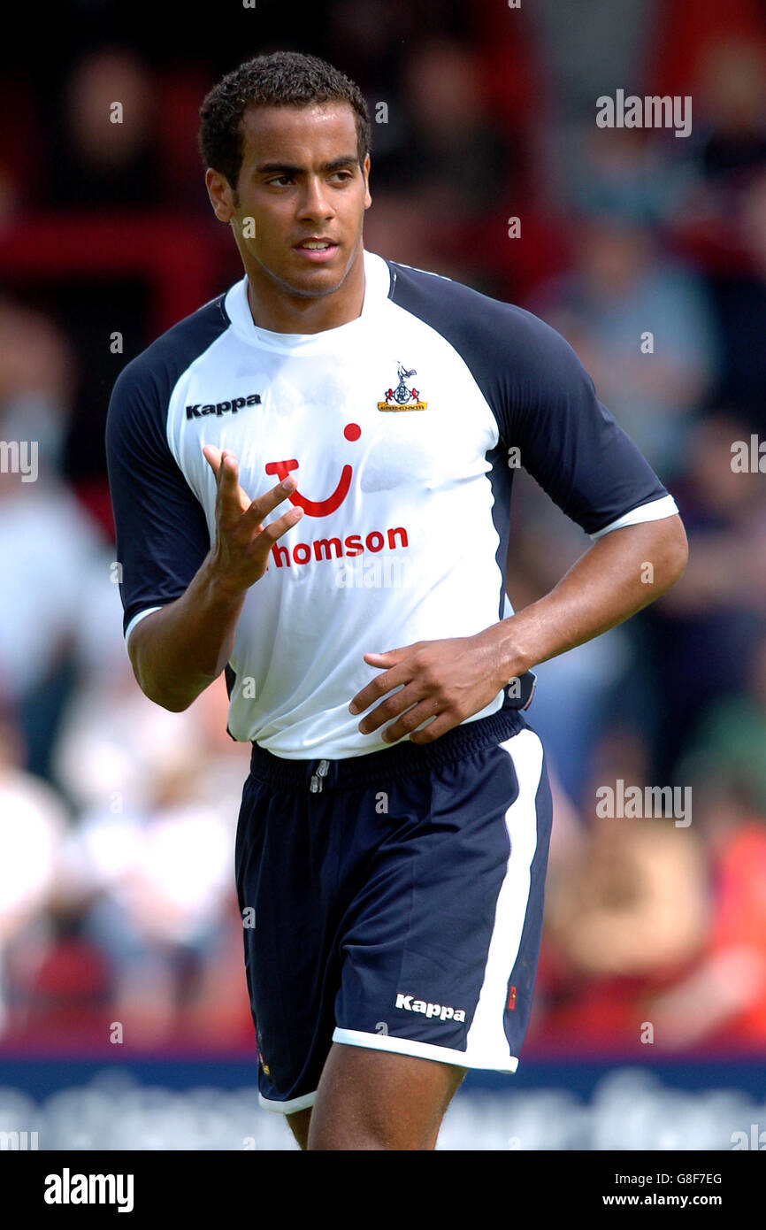 Tottenham hotspurs tom huddlestone hi-res stock photography and images -  Alamy