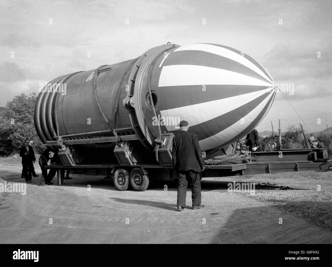 Jules Verne S Rocket To The Moon Moonship Of 1875 Ireland Stock Photo Alamy