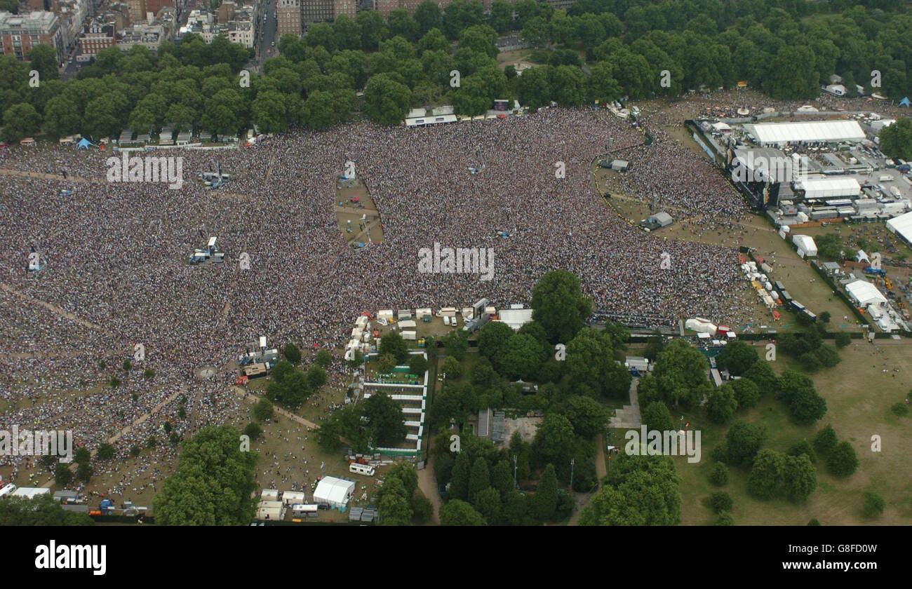 Live 8 Concert Hyde Park Stock Photo Alamy