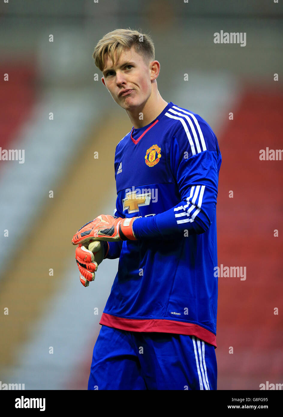 Soccer - UEFA Youth League - Group A - Manchester United v CSKA Moscow - Leigh Sports Village. Dean Henderson, Manchester United goalkeeper Stock Photo