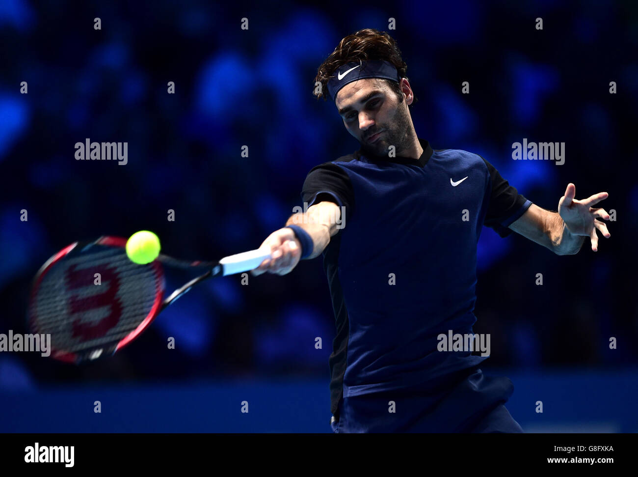 Switzerland's Roger Federer during day five of the ATP World Tour Finals at the O2 Arena, London. PRESS ASSSOCIATION Photo. Picture date: Thursday November 19, 2015. See PA story TENNIS London. Photo credit should read: Adam Davy/PA Wire. Stock Photo