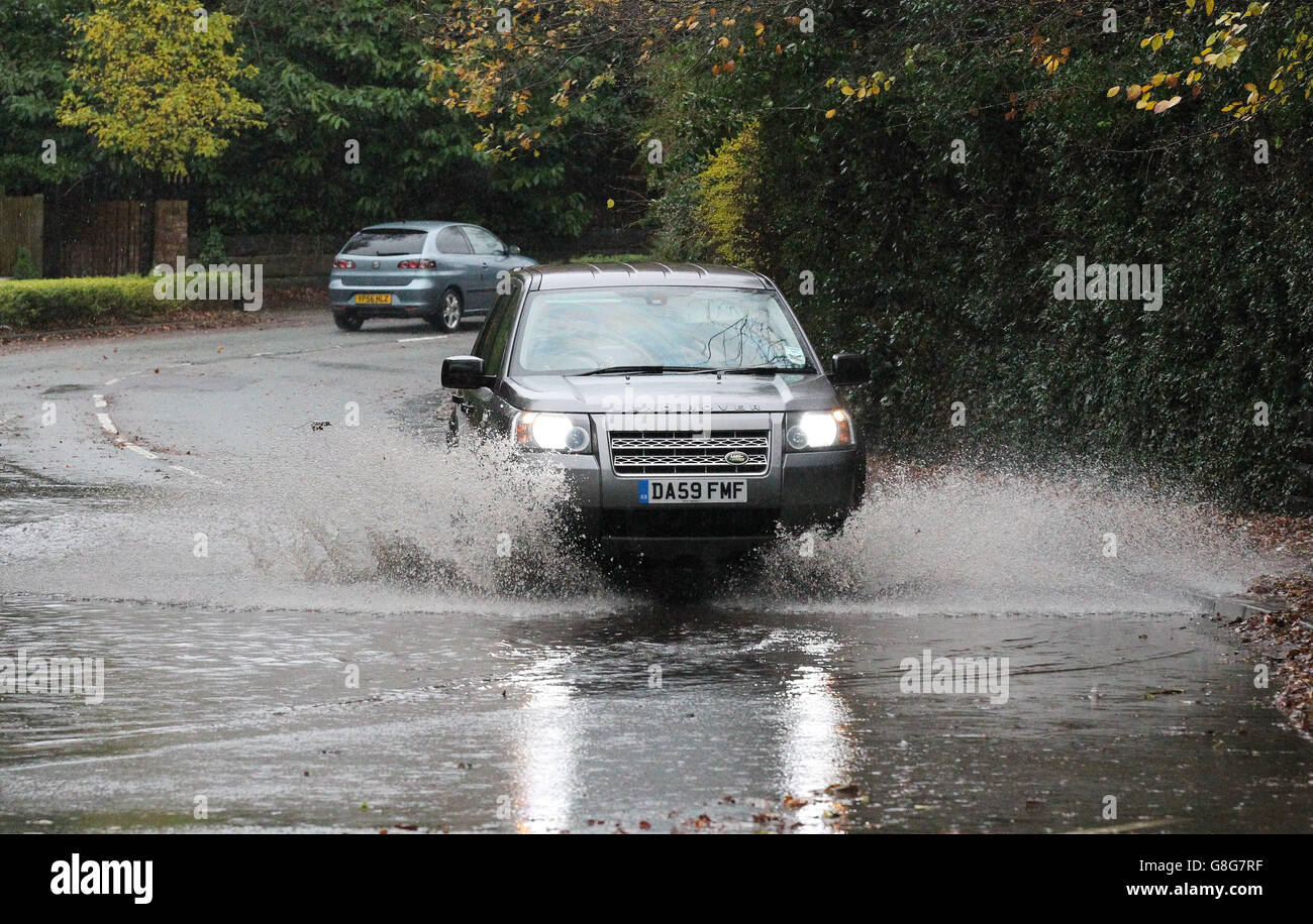 Hale cheshire hires stock photography and images Alamy