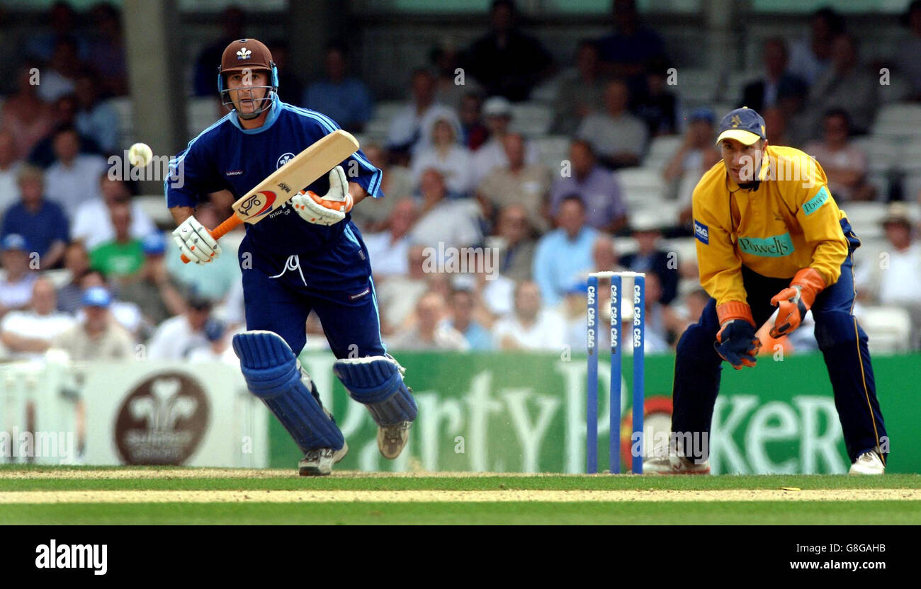Cricket - Cheltenham & Gloucester Trophy - Quarter Final - Surrey v Hampshire - The Brit Oval Stock Photo