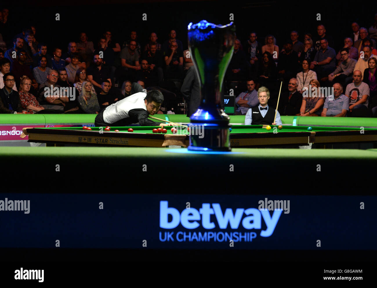 Betway UK Snooker Championship - Day Twelve - York Barbican Stock Photo