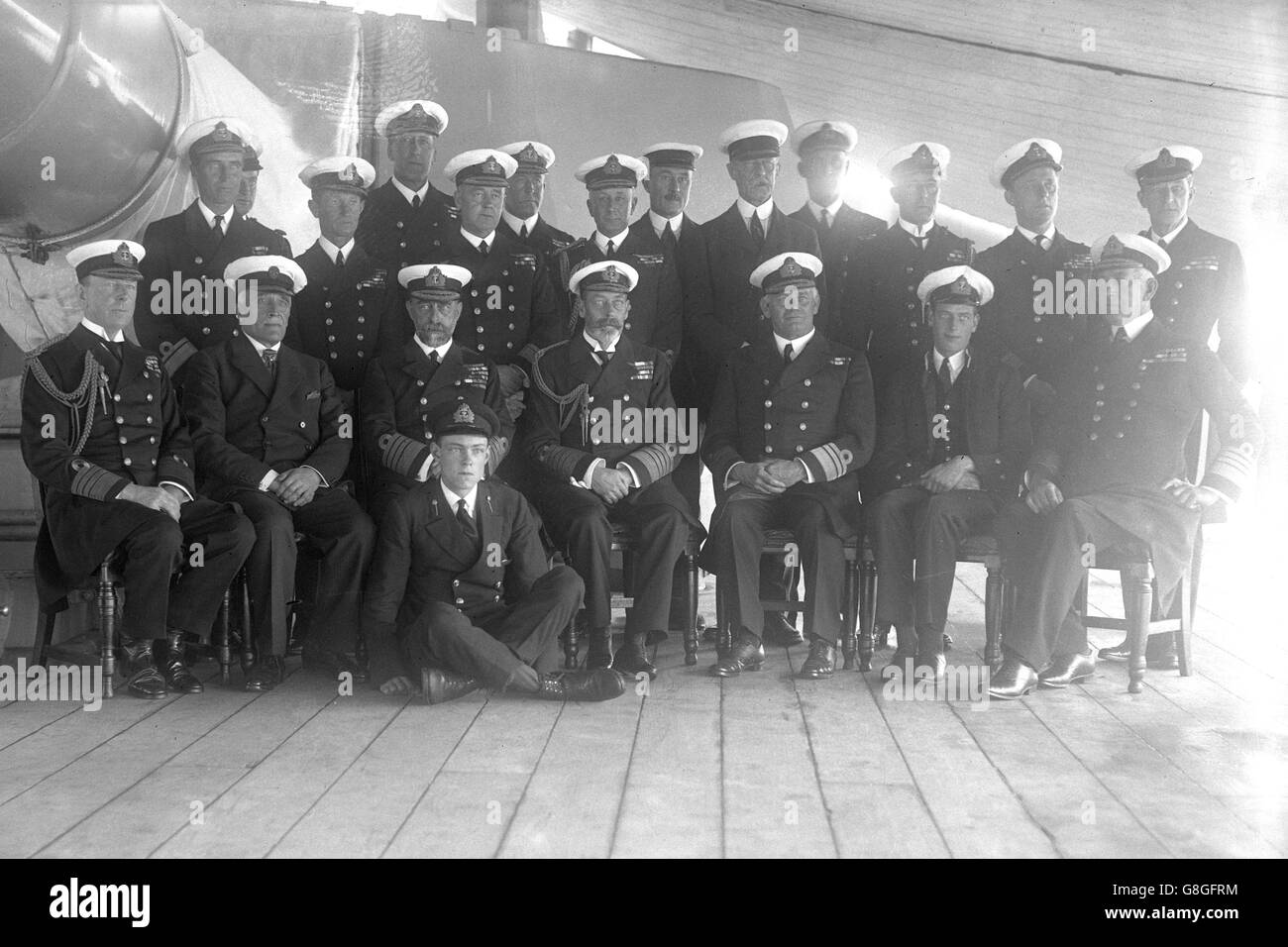 Hms king george v hi-res stock photography and images - Alamy