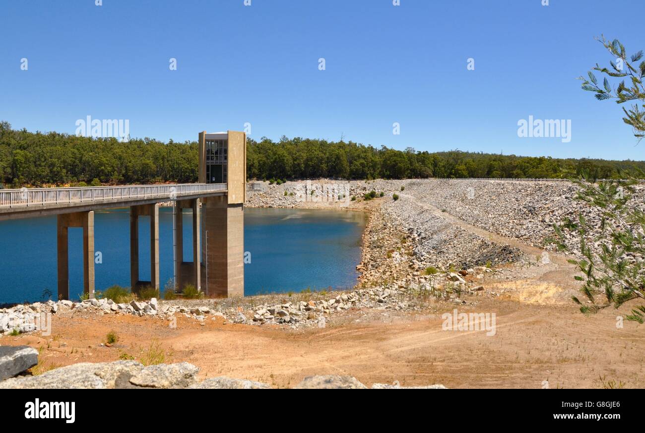 Serpentine Dam in Serpentine National Park with elevated walkway, river