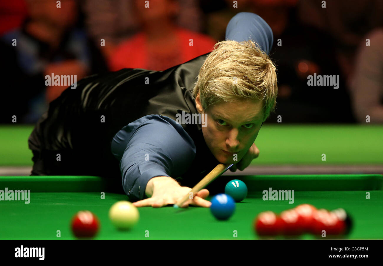 Betway UK Snooker Championship - Day Nine - York Barbican. Neil Robertson in action against Stephen Maguire during day nine of the 2015 Betway UK Snooker Championship at The York Barbican, York. Stock Photo