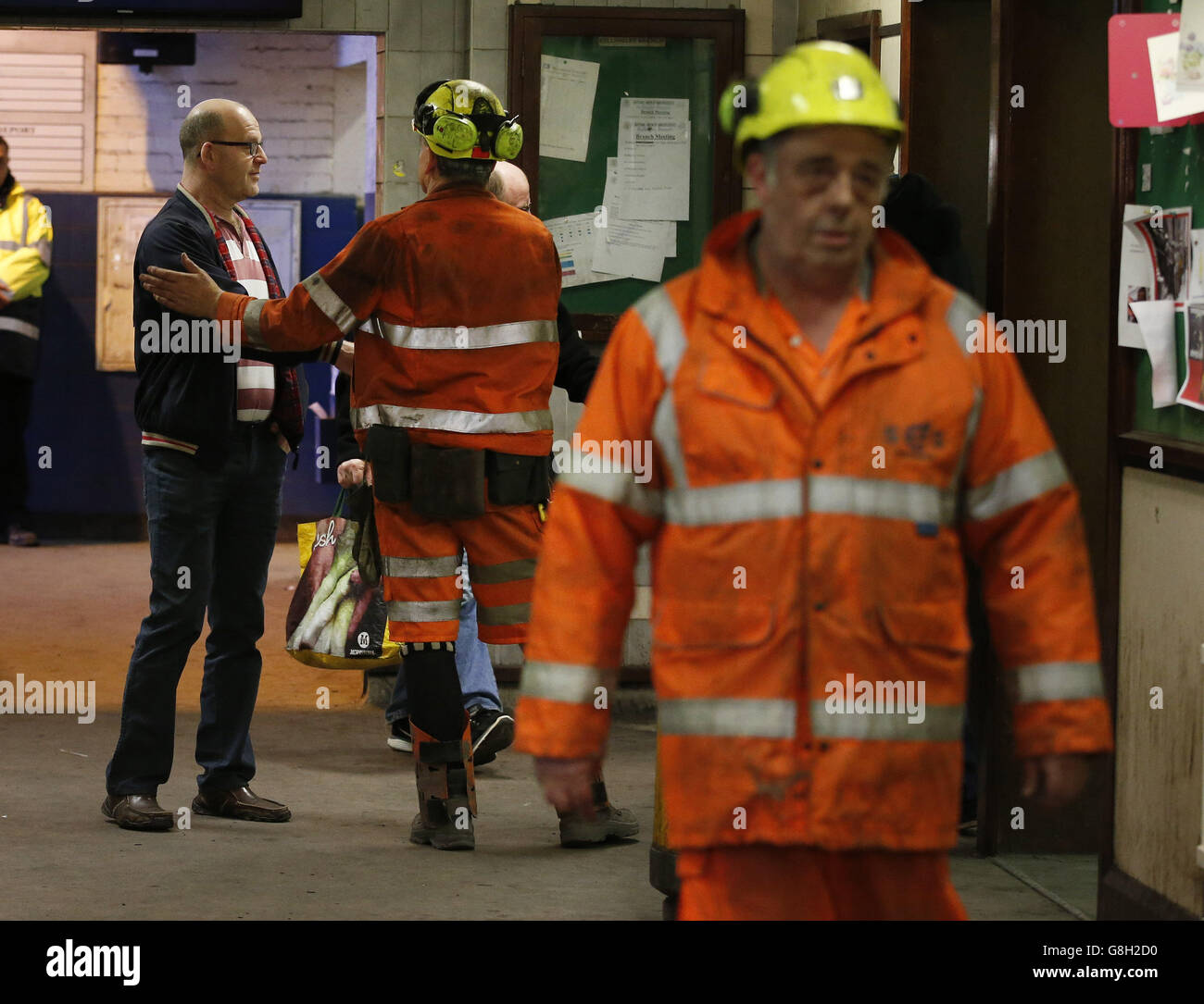 Miners at Kellingley Colliery in Knottingley, North Yorkshire as the final shift works underground. Stock Photo