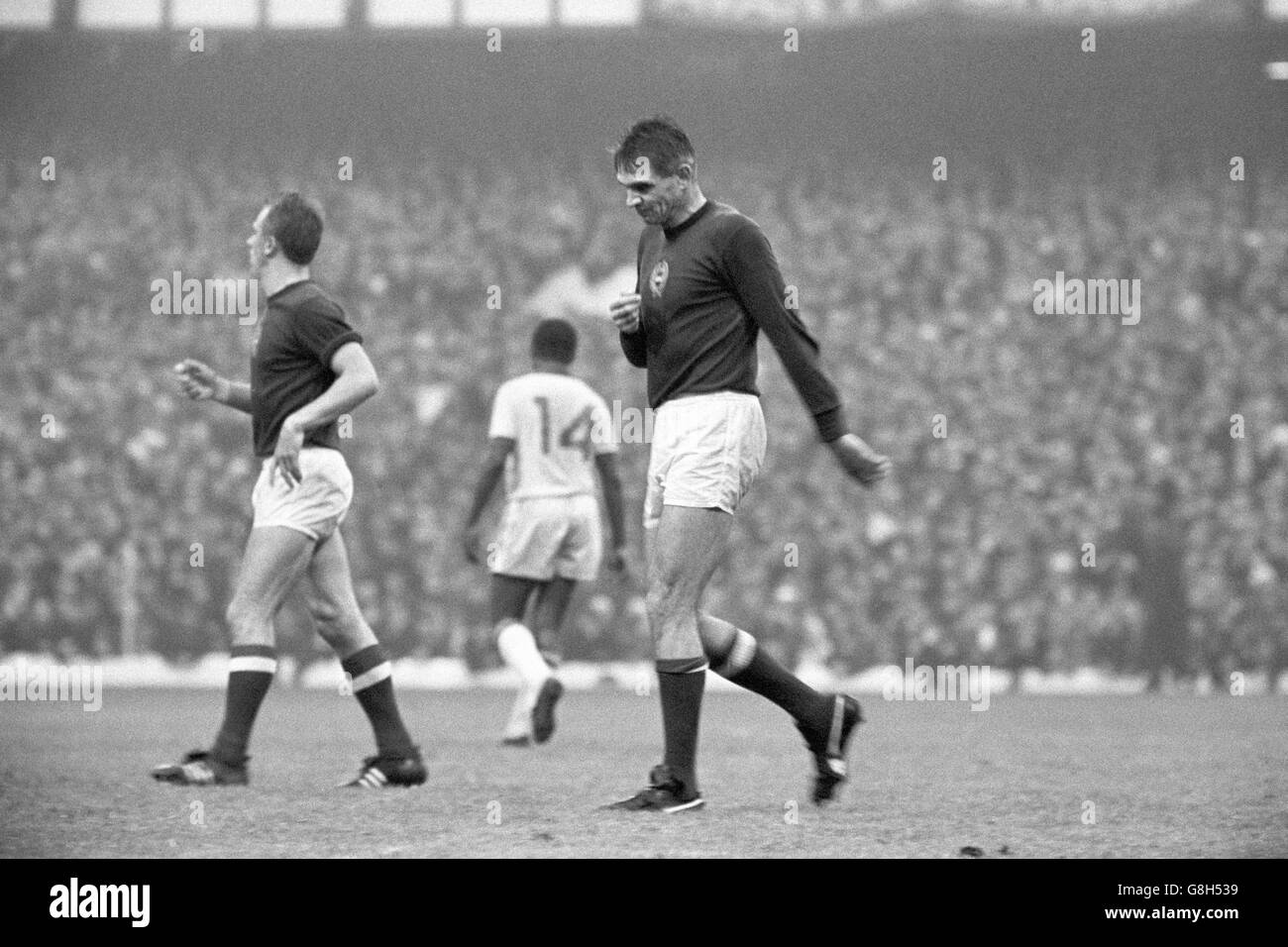 Soccer - World Cup England 1966 - Group Three - Brazil v Hungary - Goodison  Park. Hungary's Kalman Meszoly (l)
