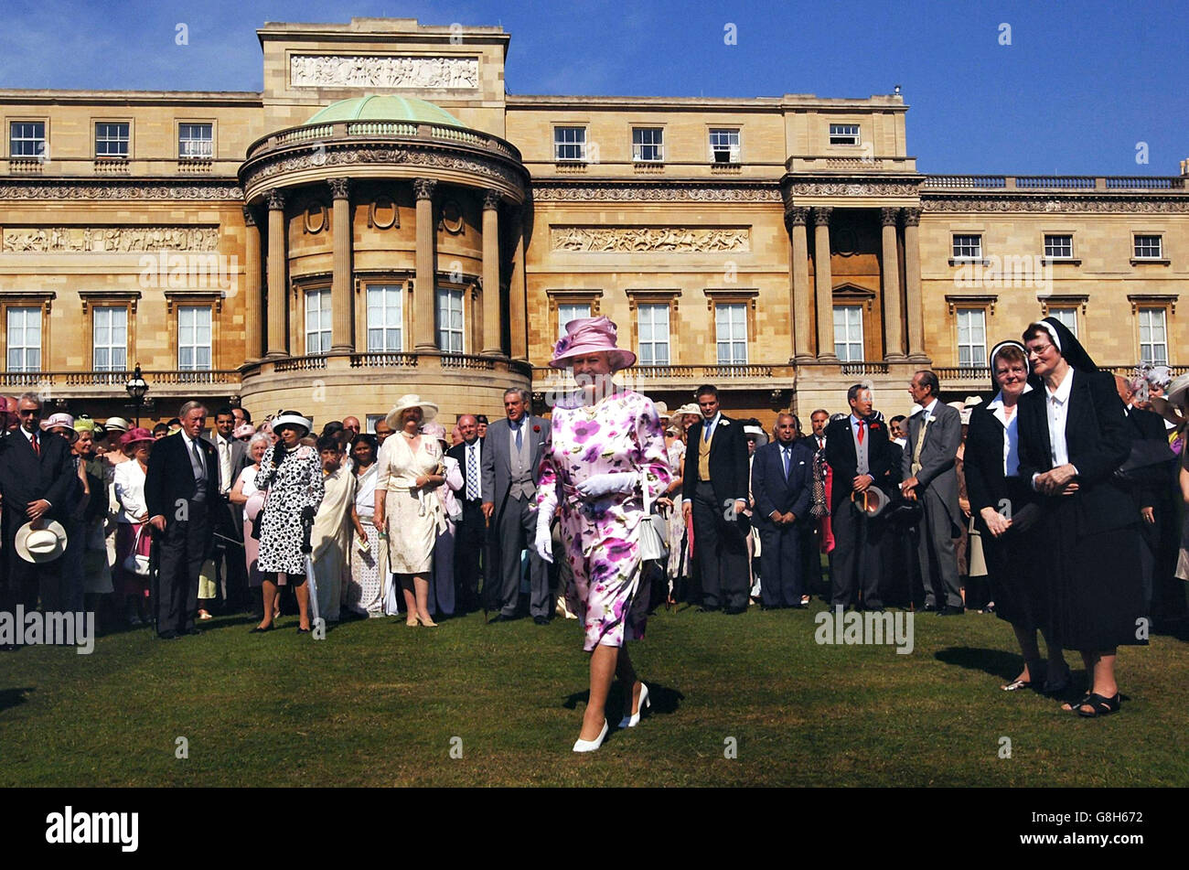 Queen elizabeth ii first royal garden party summer buckingham palace hi