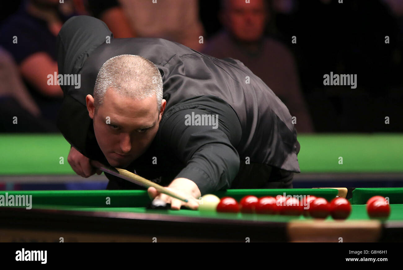 Betway uk snooker championship day ten york barbican hi-res stock