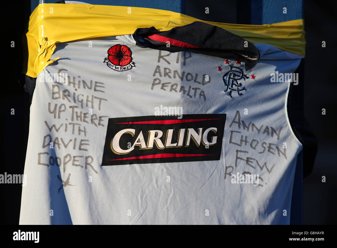 Fans leave messages in memory of former player Arnold Peralta before the Ladbrokes Scottish Championship match between Rangers and Greenock Morton. Stock Photo