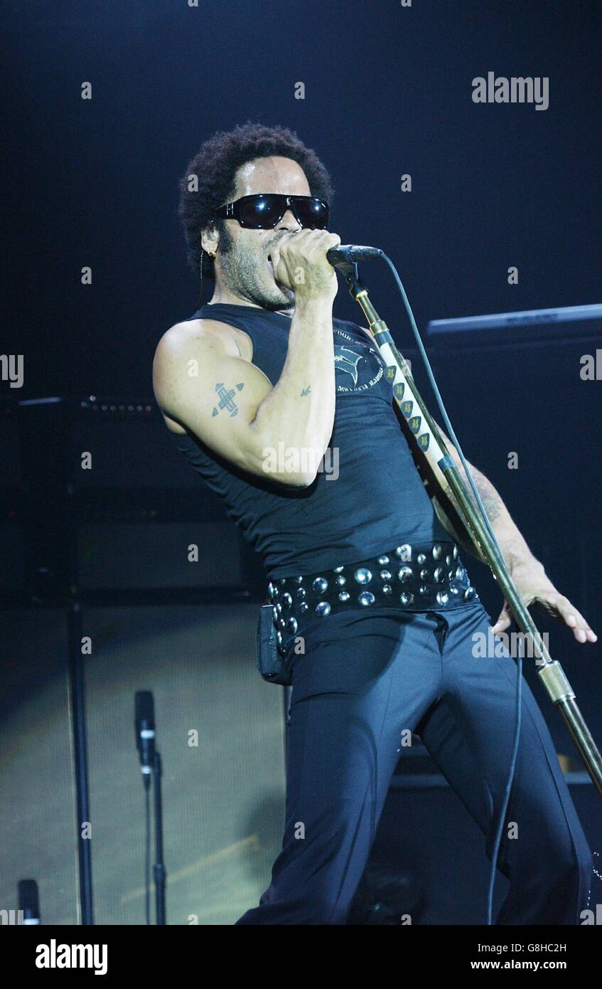 Lenny kravitz gig the carling apollo hammersmith hires stock