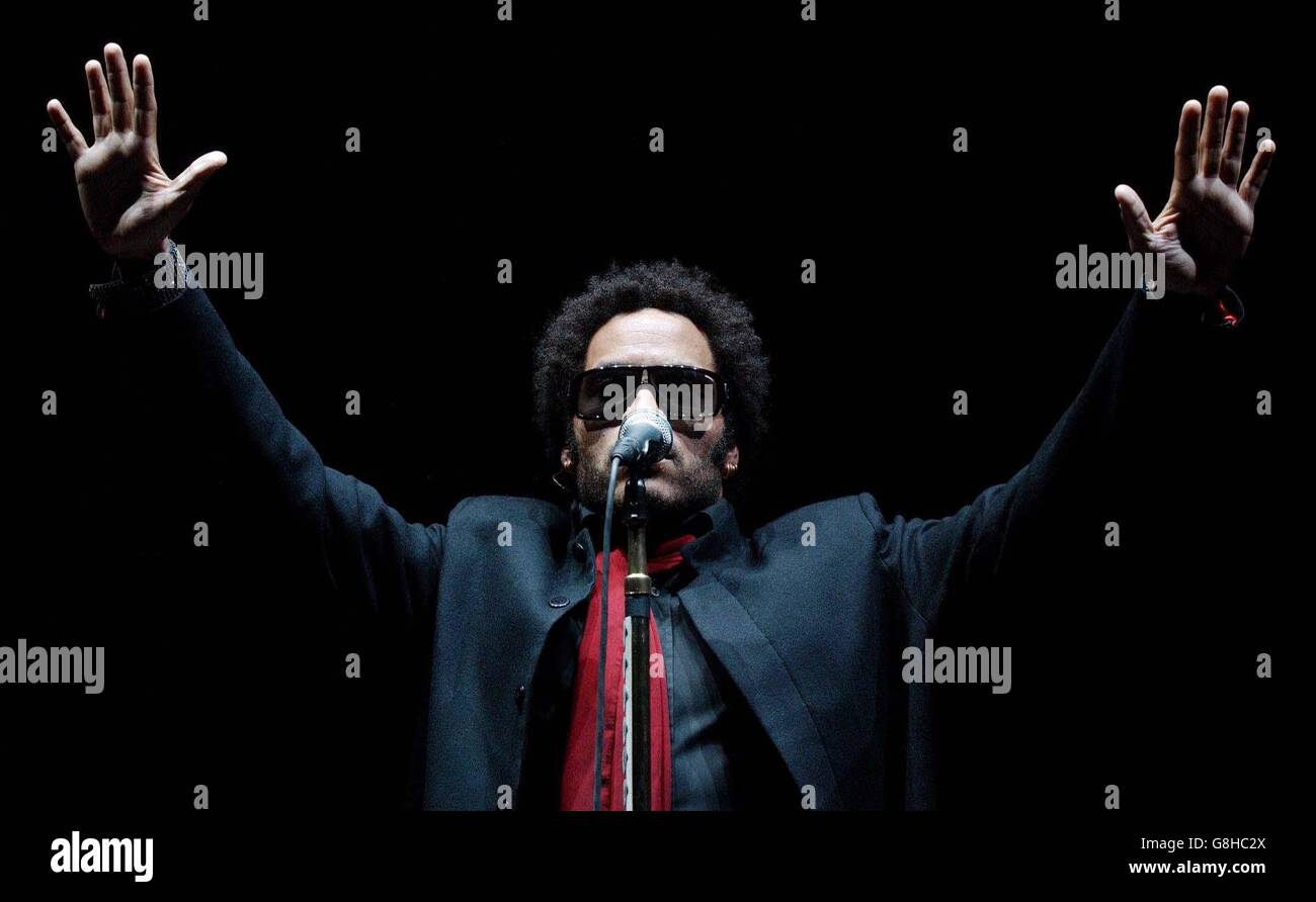 Lenny Kravitz Gig The Carling Hammersmith Apollo Stock Photo Alamy